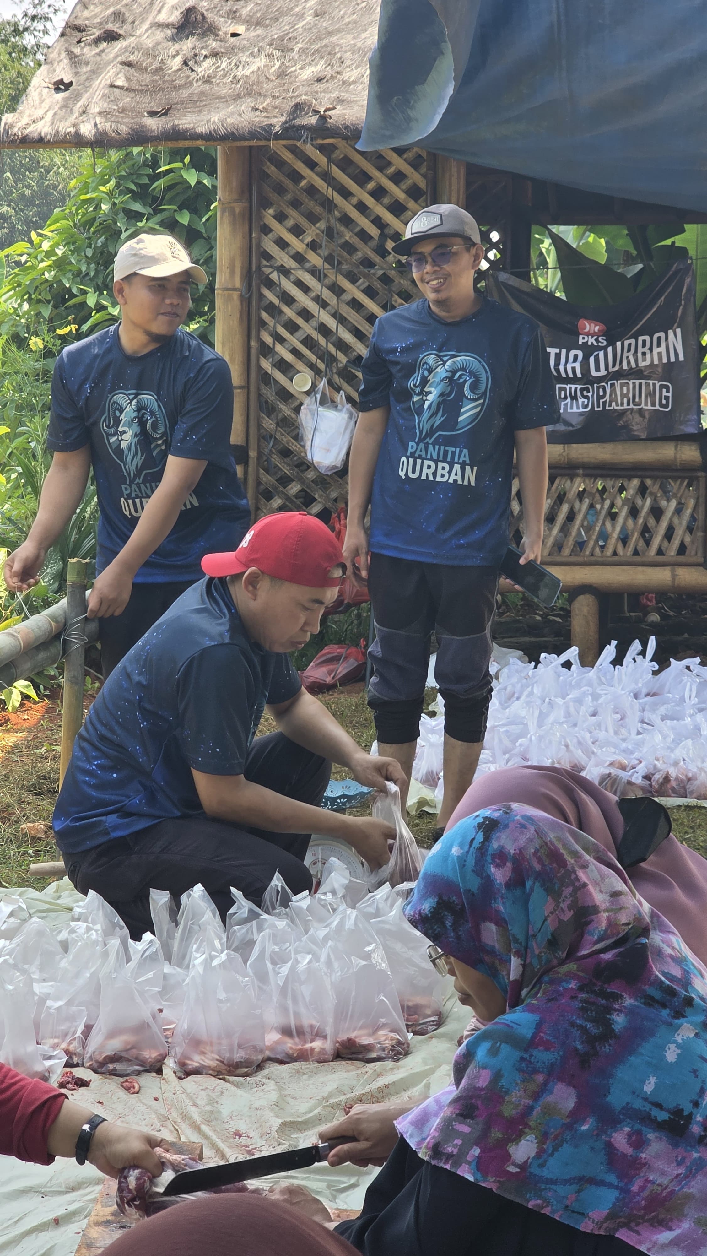 Pemotongan Hewan Qurban DPC PKS Parung